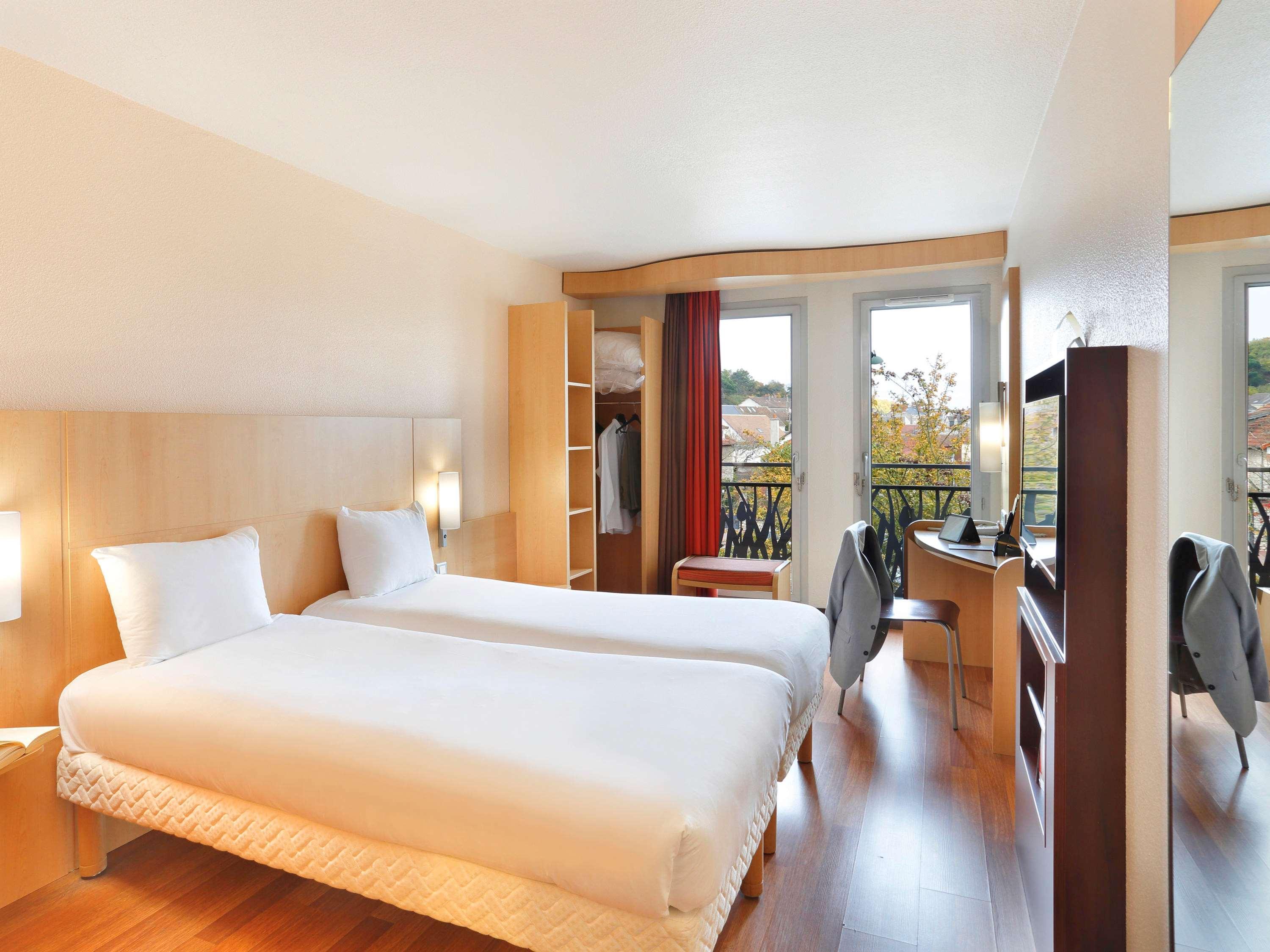 Ibis Etampes Hotell Exteriör bild