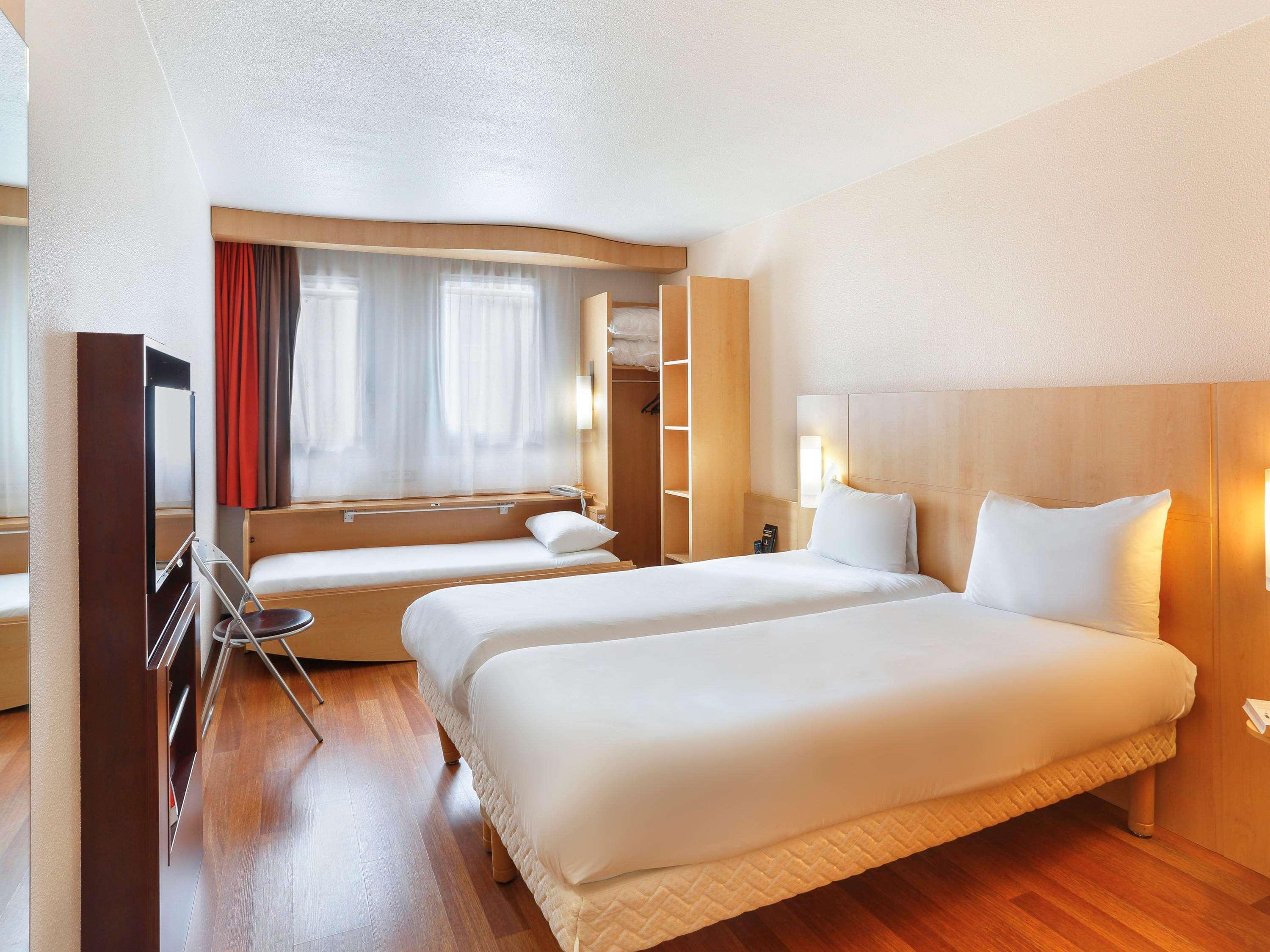 Ibis Etampes Hotell Exteriör bild