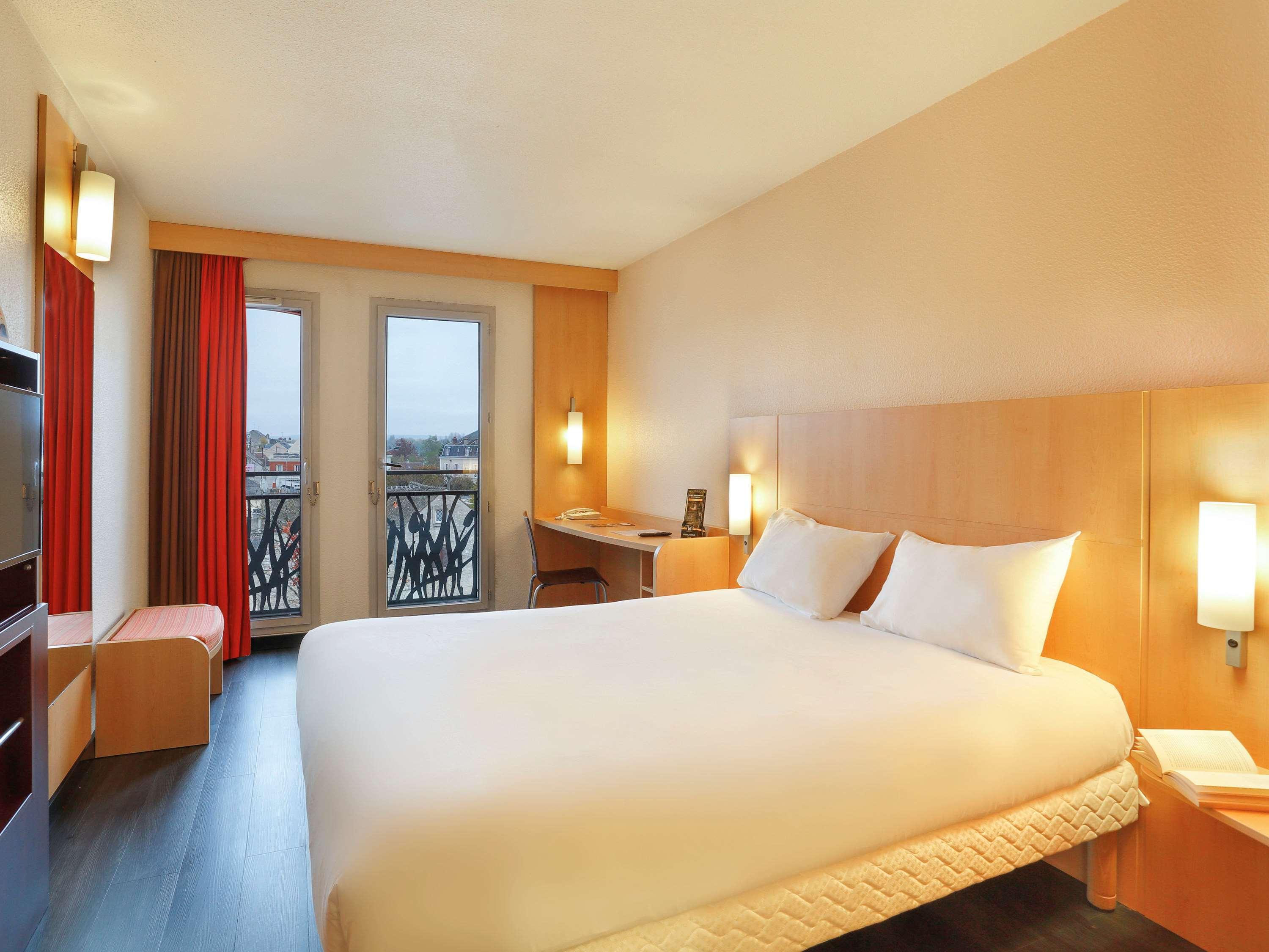 Ibis Etampes Hotell Exteriör bild