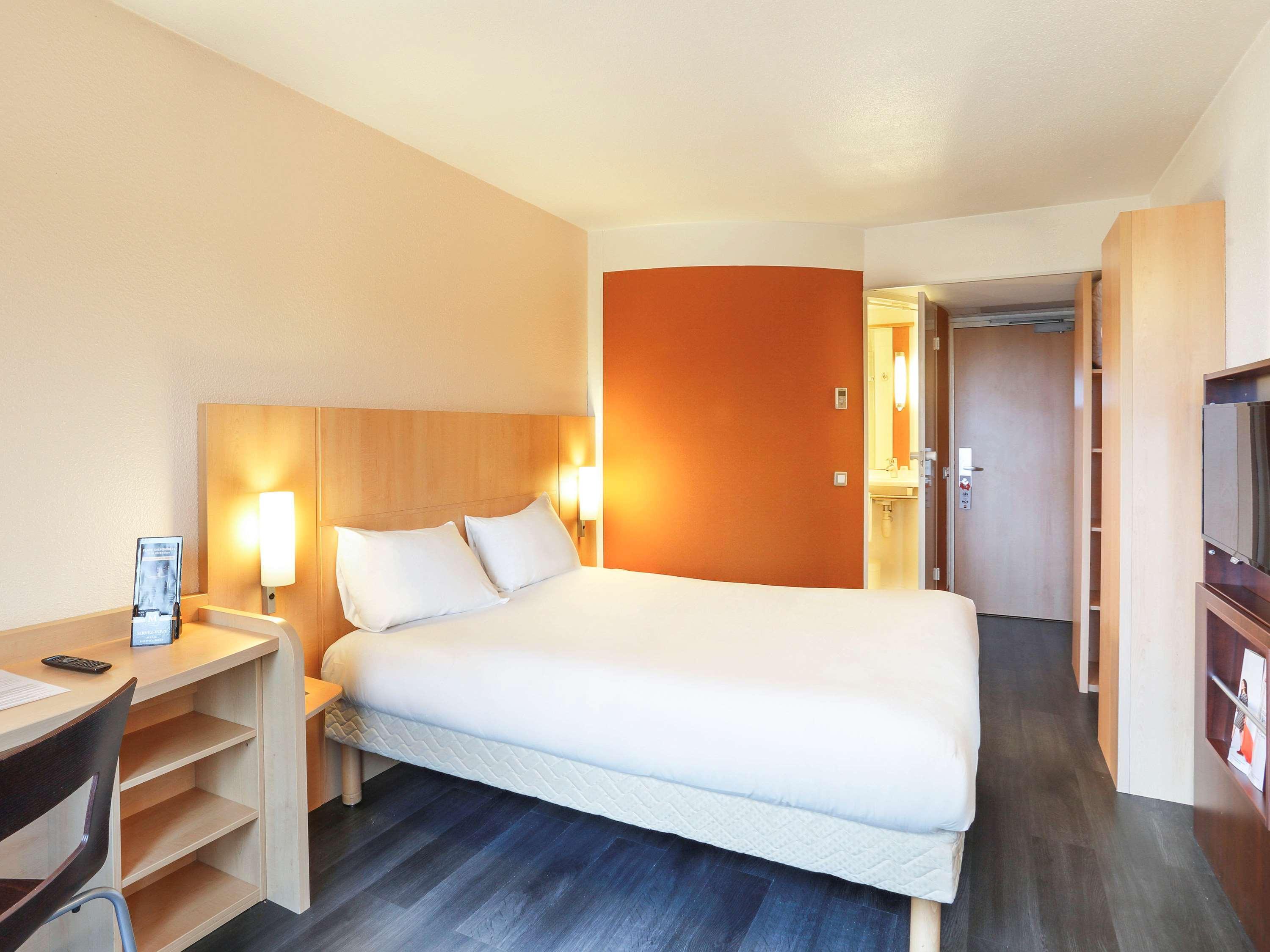 Ibis Etampes Hotell Exteriör bild