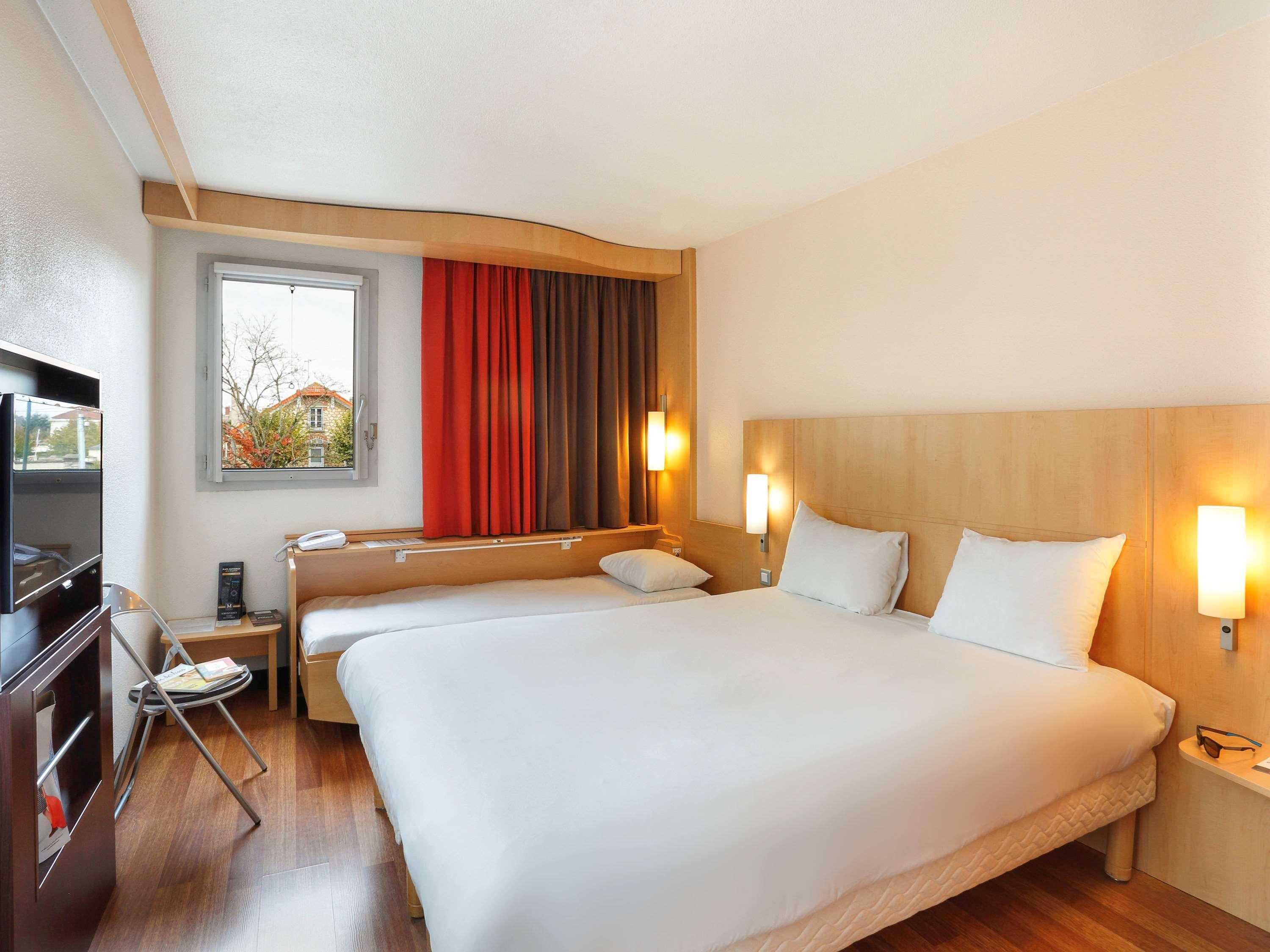 Ibis Etampes Hotell Exteriör bild