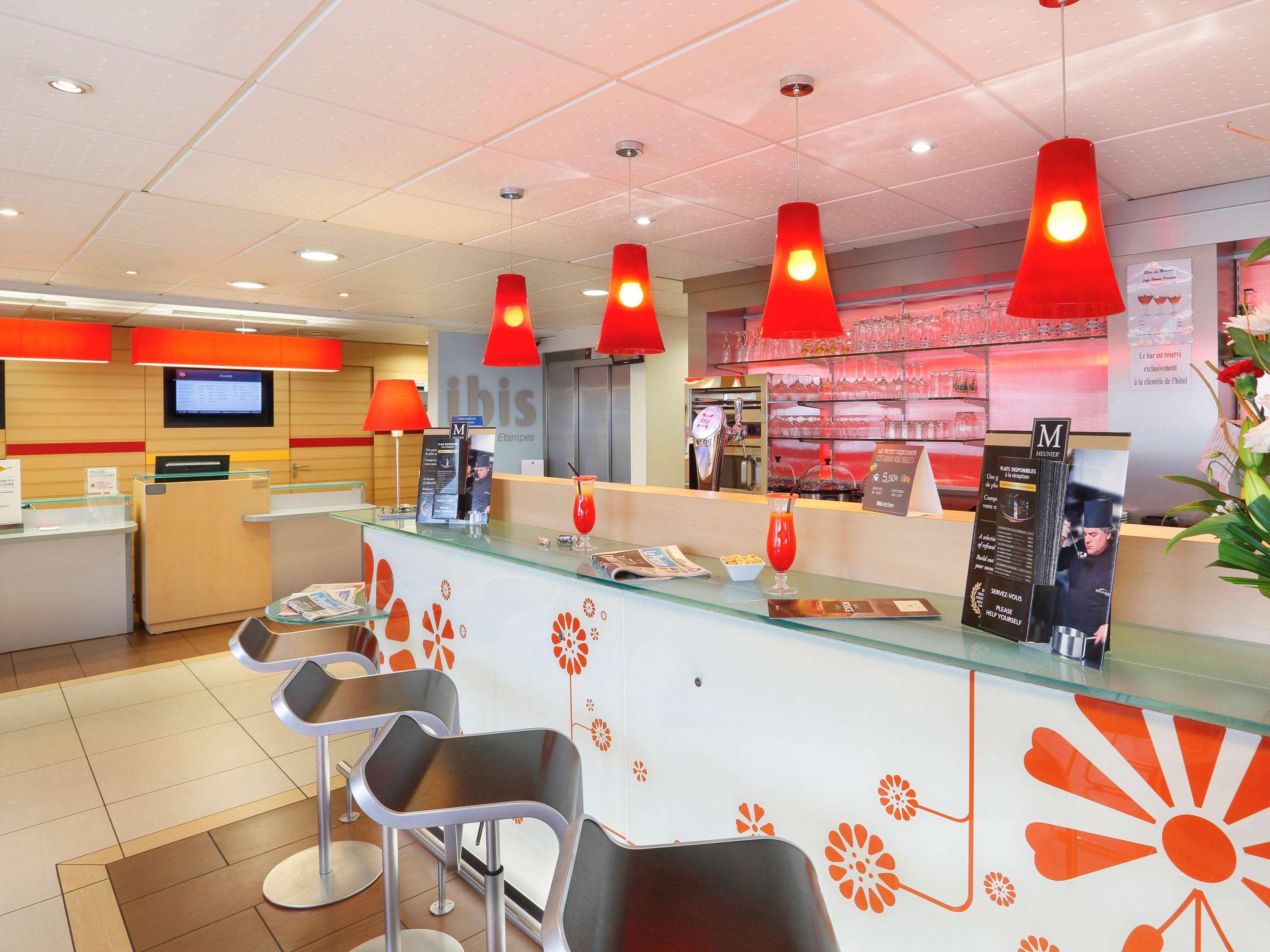 Ibis Etampes Hotell Exteriör bild