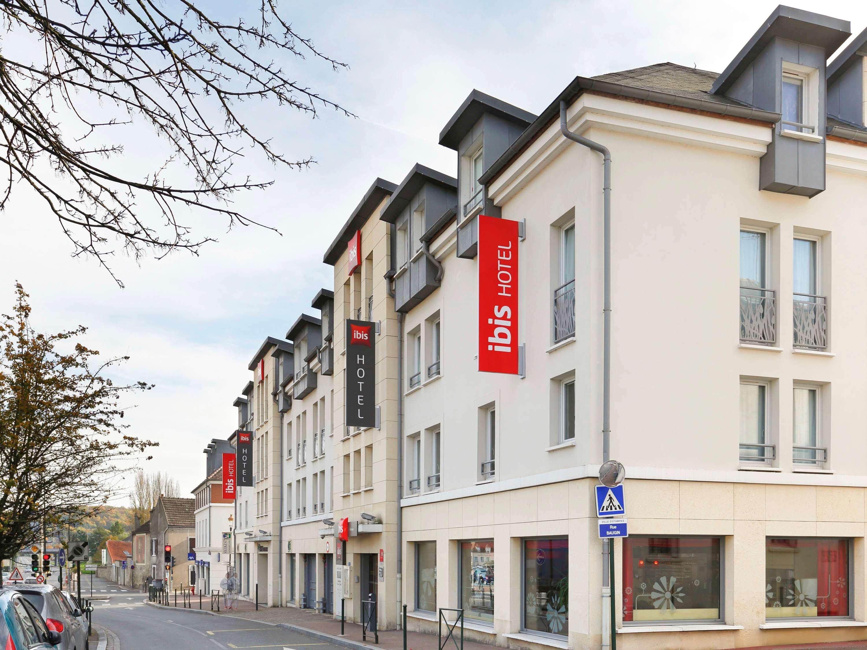 Ibis Etampes Hotell Exteriör bild