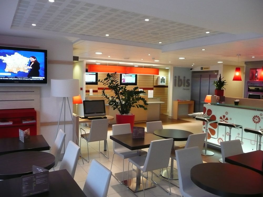 Ibis Etampes Hotell Exteriör bild