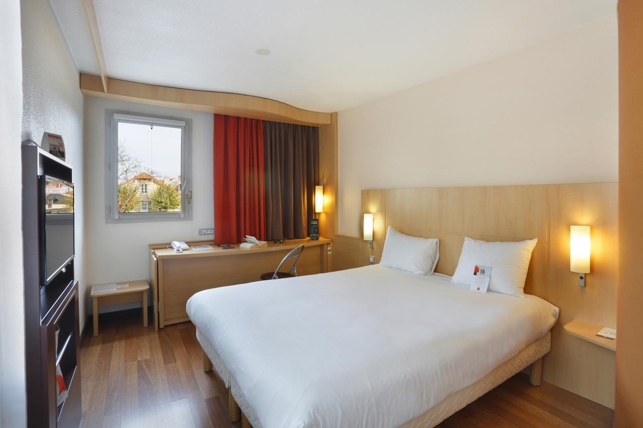 Ibis Etampes Hotell Exteriör bild
