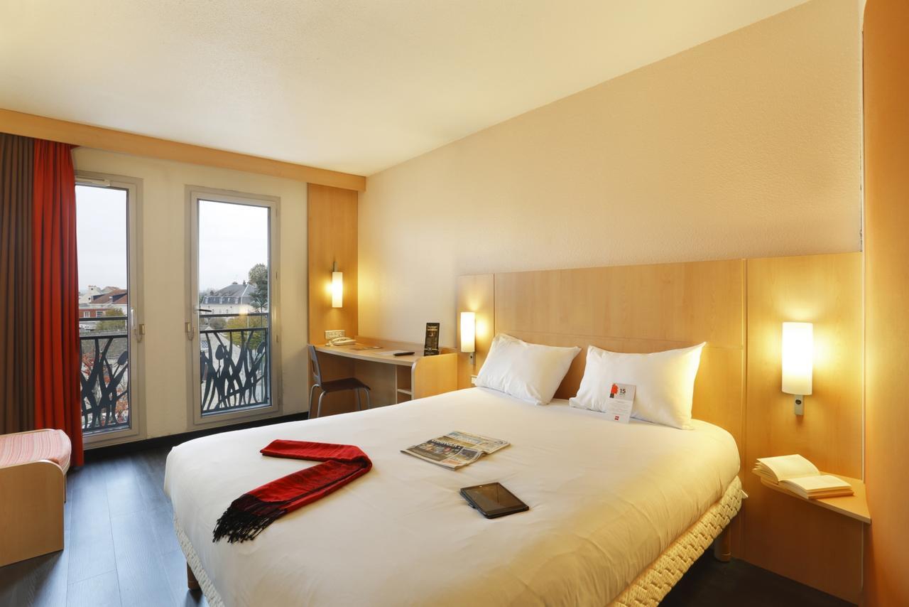 Ibis Etampes Hotell Exteriör bild