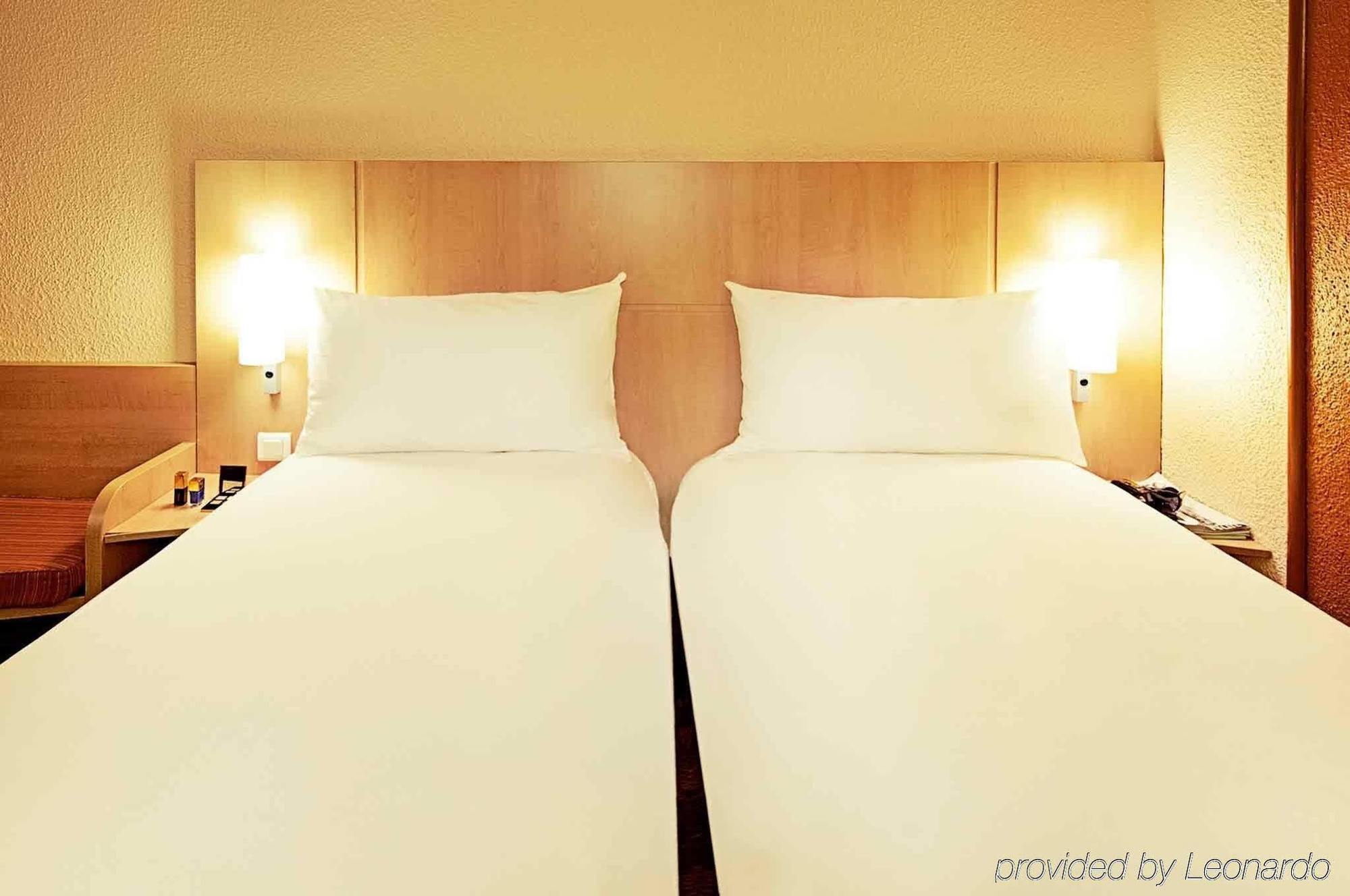 Ibis Etampes Hotell Exteriör bild